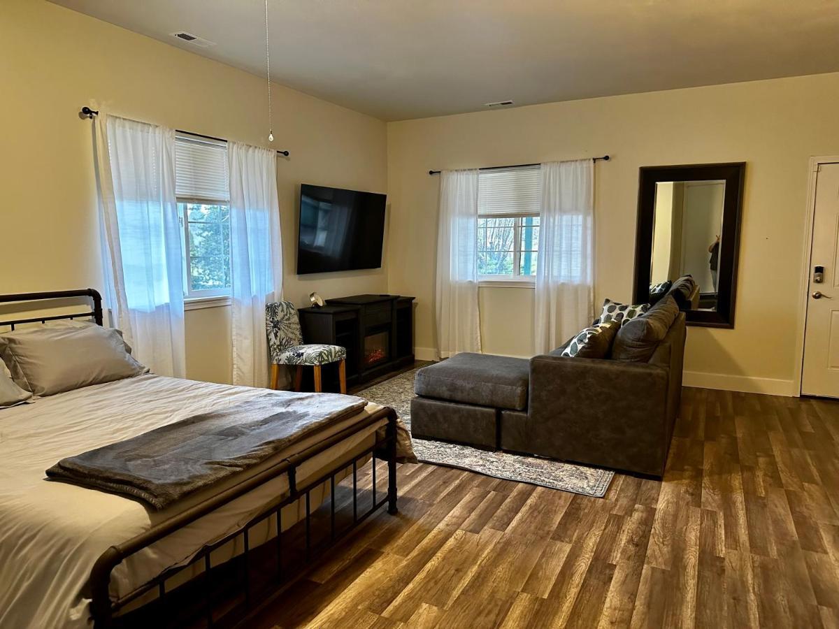 Sonia'S Guest Suite In Montesano-Gateway To Olympic National Park Exteriör bild
